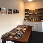 Hus Hotel