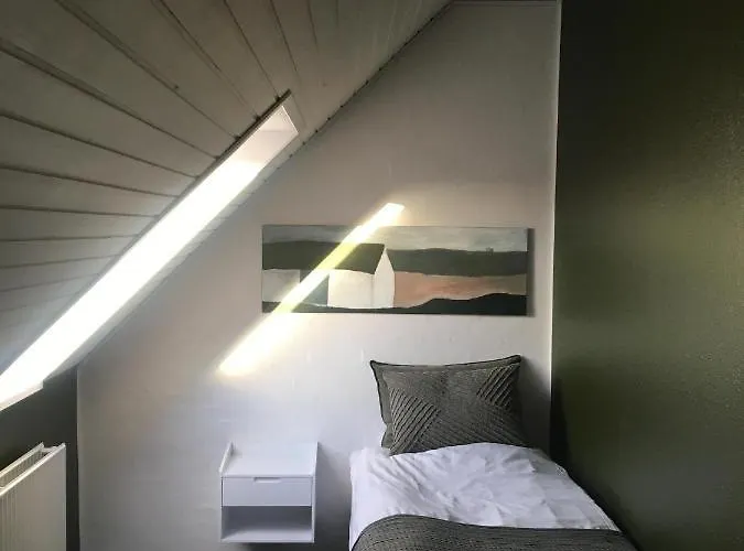 Hus *